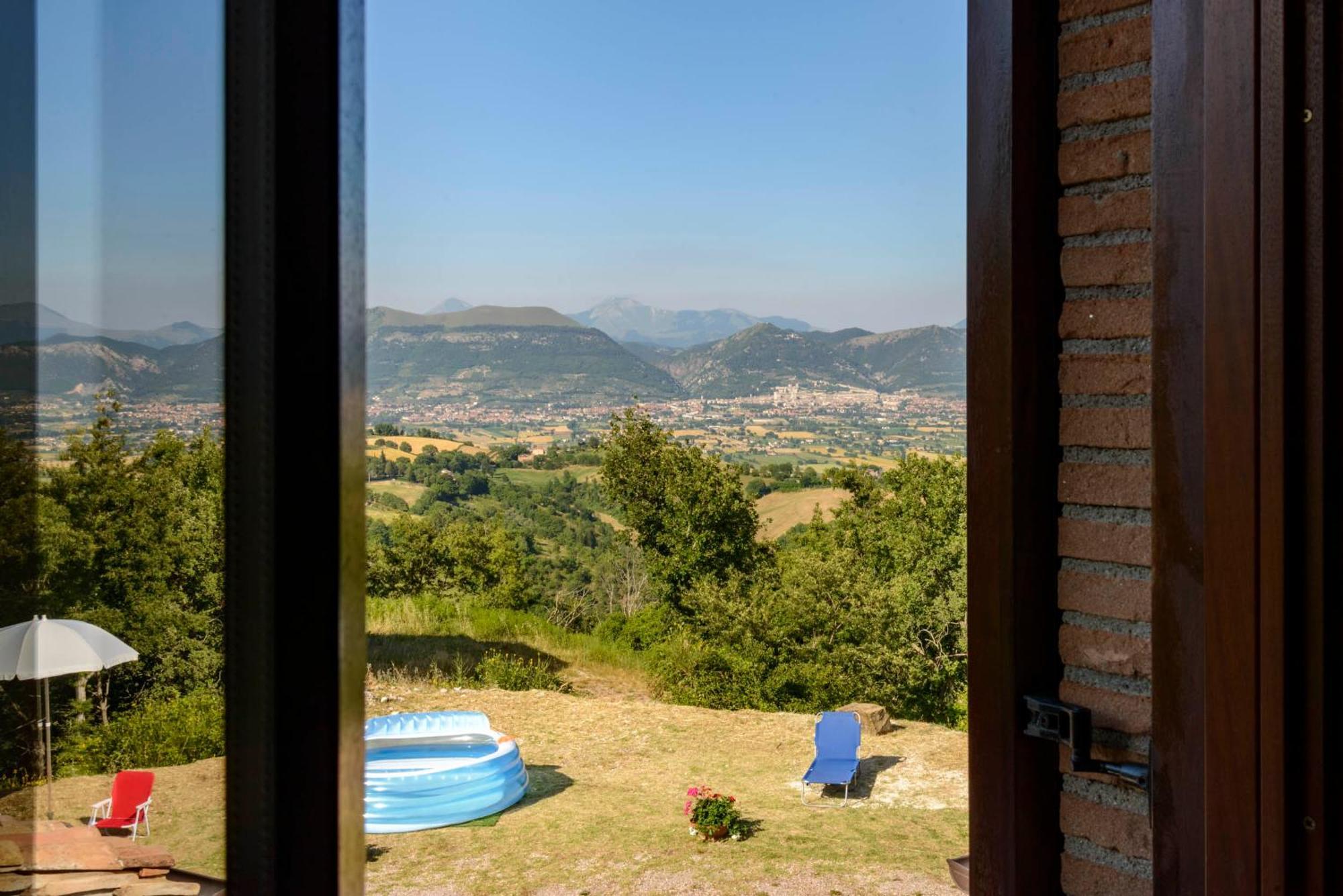 La Casa Di Claudia Villa Gubbio Exterior photo